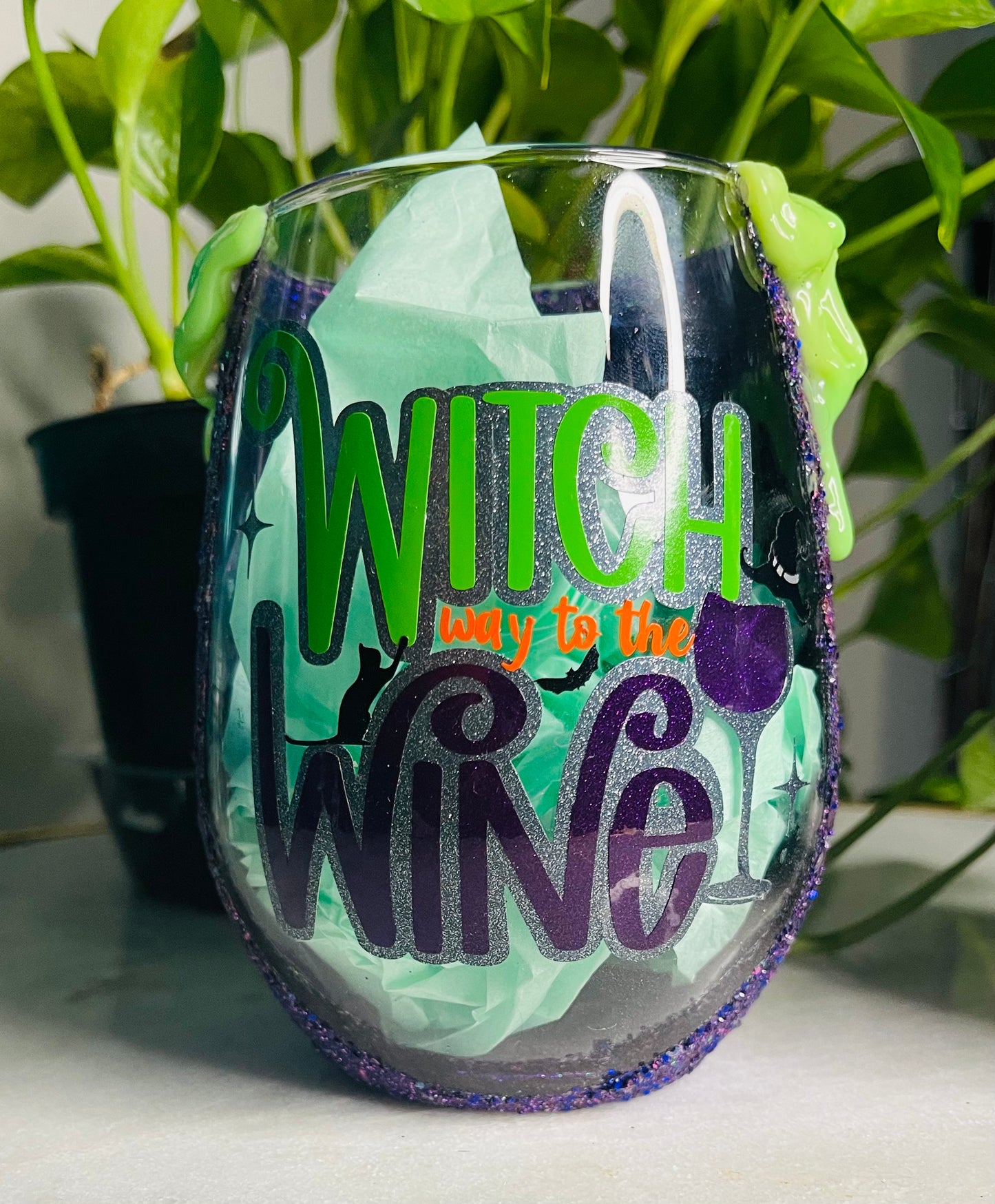Which way to the Wine? Wineglass