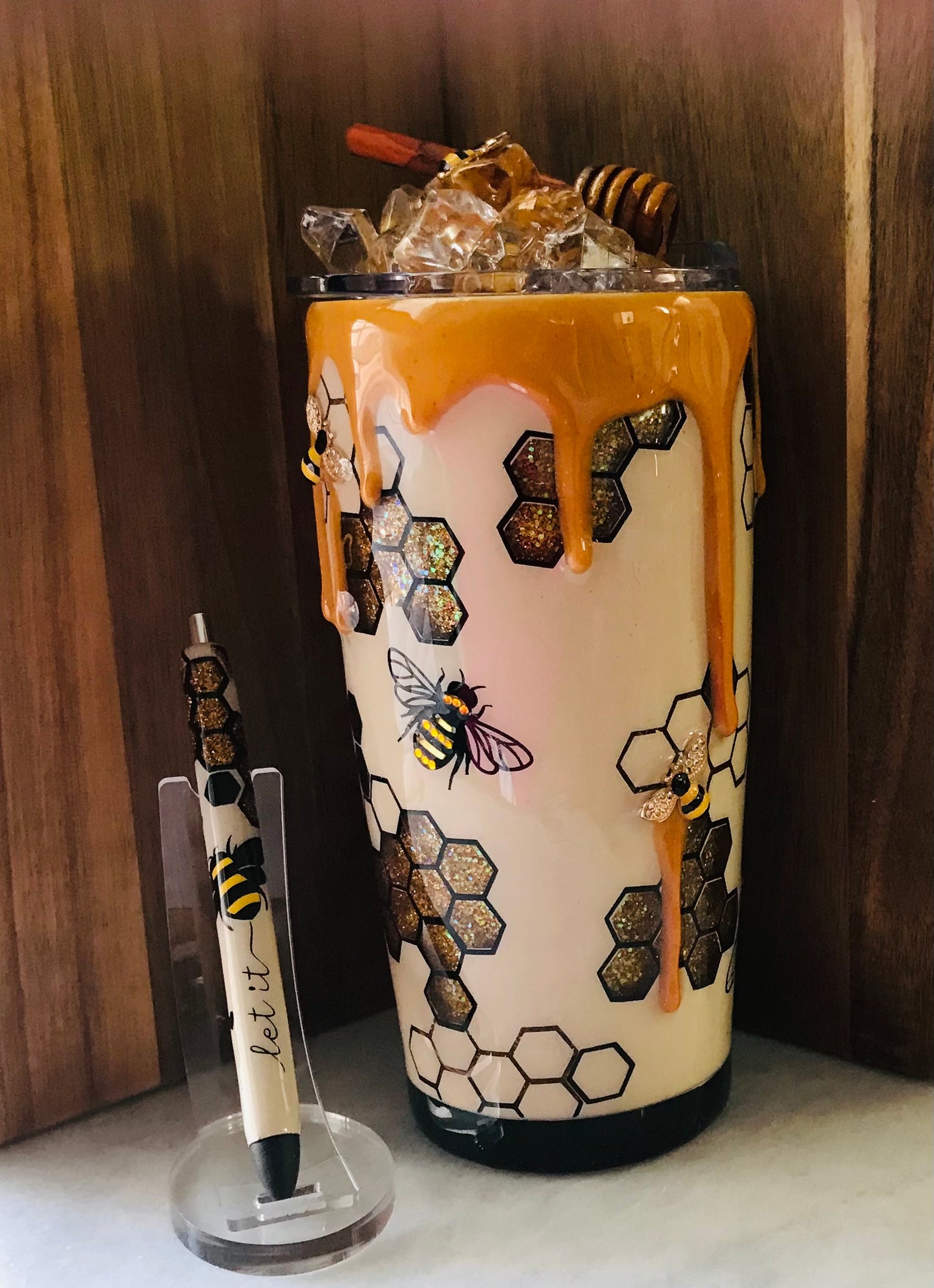 Customize Bee Storyboard Tumbler & Pen Set