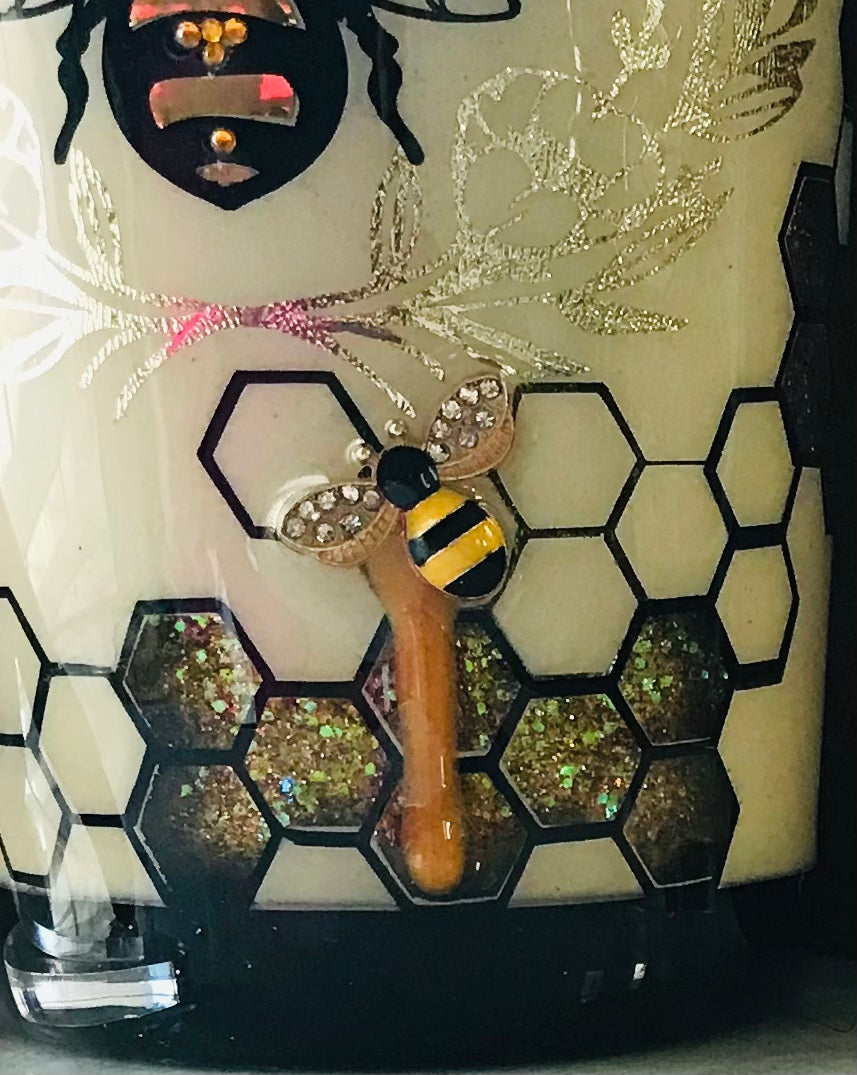 Customize Bee Storyboard Tumbler & Pen Set